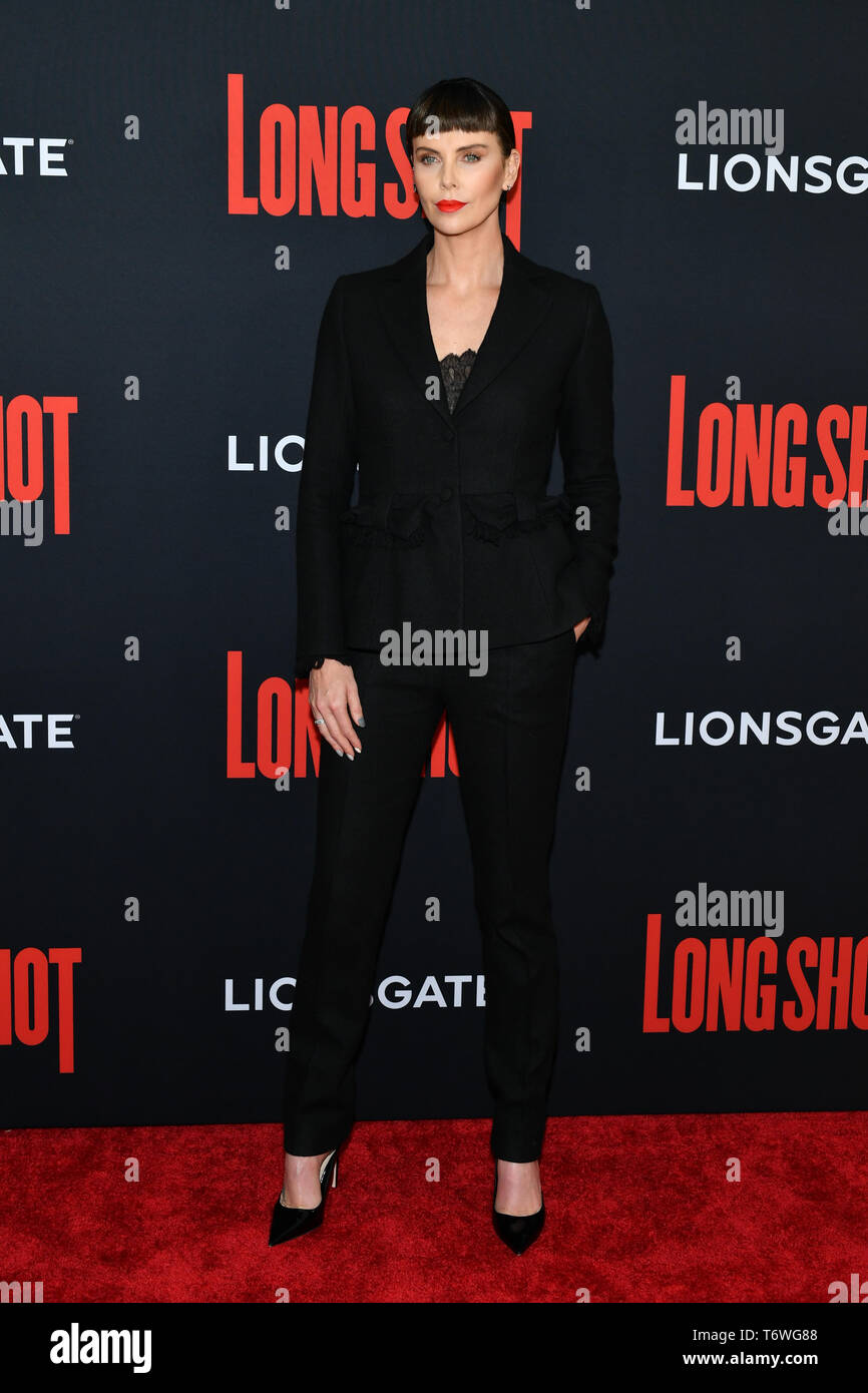 Charlize Theron partecipa alla premiere di 'Colpo lungo' a AMC Lincoln Square Theatre on April 30, 2019 in New York City. Foto Stock