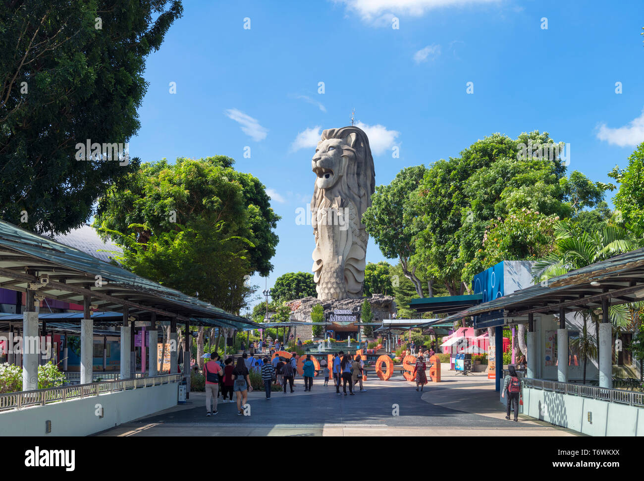 La statua Merlion, simbolo di Singapore, sull'Isola di Sentosa, Singapore Foto Stock