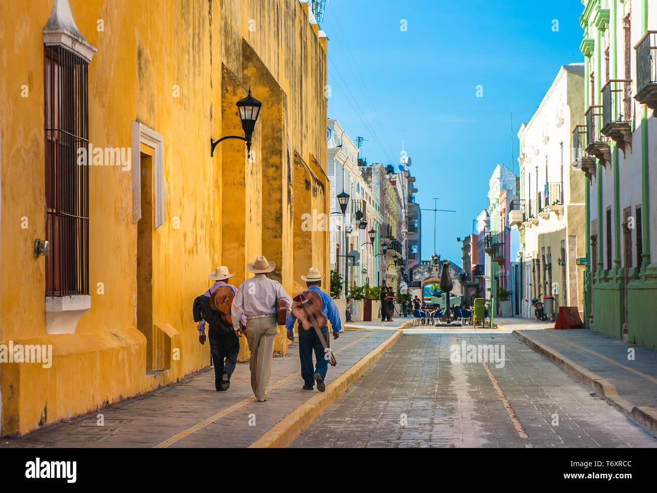 Mariachi sulle strade di coloniale della città di Campeche, Messico Foto Stock