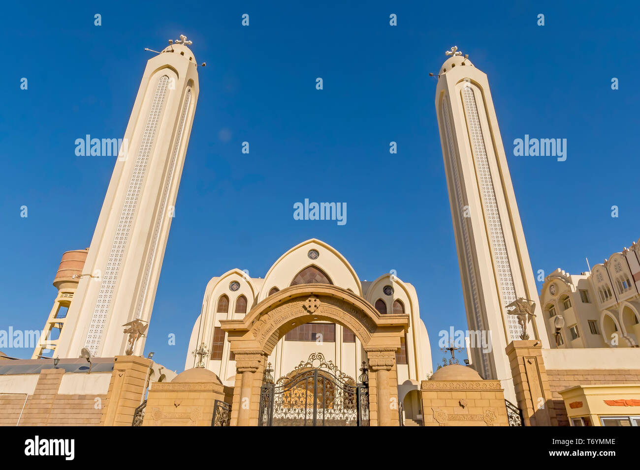 L'arcangelo Michele copti ortodossi cattedrale esterno, Aswan, Egitto Foto Stock