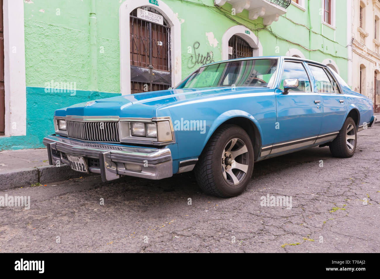 Vecchio 1980 Chevrolet car Quito Foto Stock