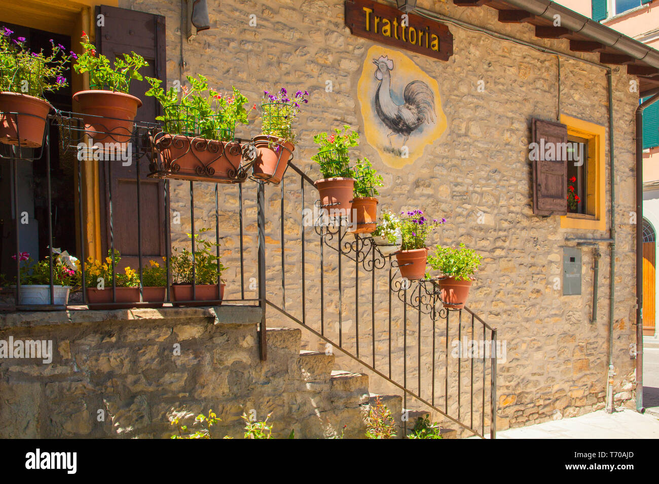 Ristorante in un edificio medievale in Monfestino Modena Italia Foto Stock