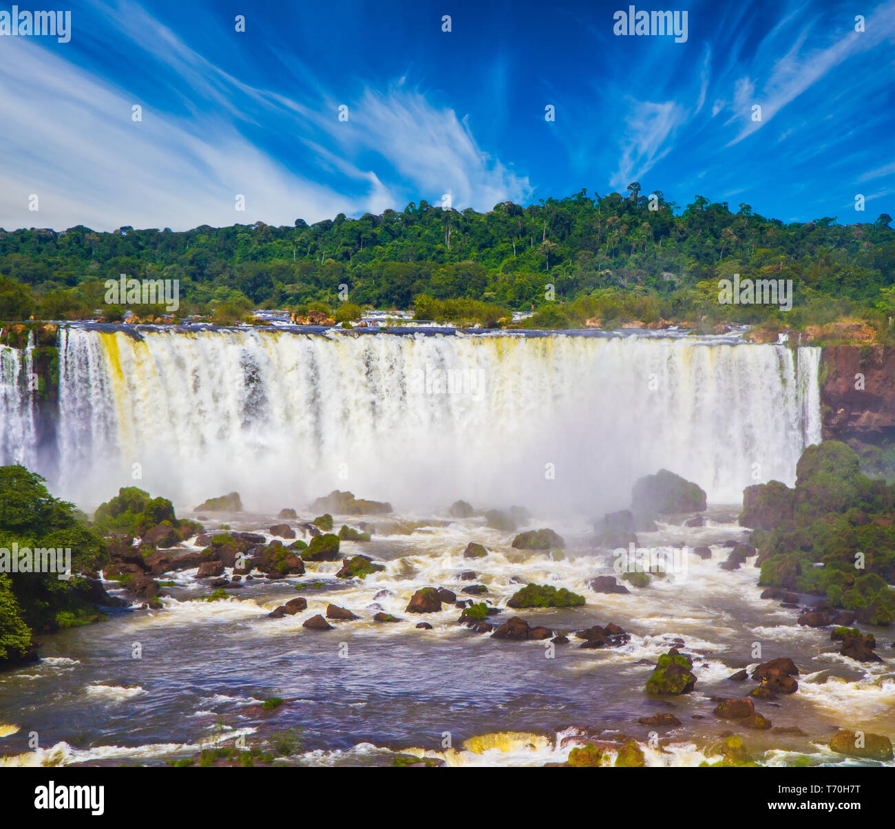 Grandioso multi-livello di cascate di Iguazu Foto Stock