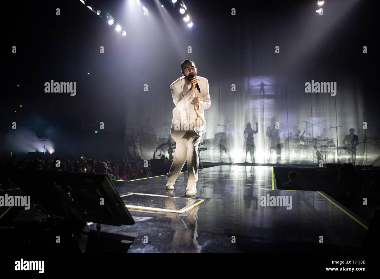 1 Maggio, Milano. Marco Mengoni esegue live @ Mediolanum Forum di Assago. Copyright Davide Merli / Alamy Foto Stock