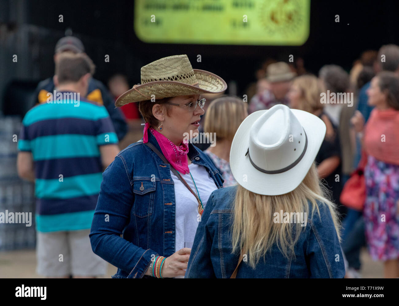 Due donne al Festival Maverick americana music festival Foto Stock