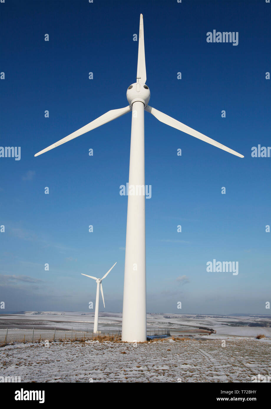 Le turbine eoliche nei pressi di Calais, Francia Foto Stock