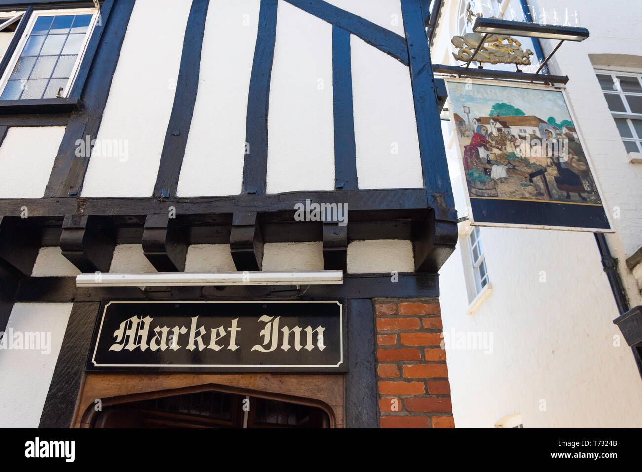Xvii secolo Market Inn, Mercato Hill, Huntingdon, Cambridgeshire, England, Regno Unito Foto Stock
