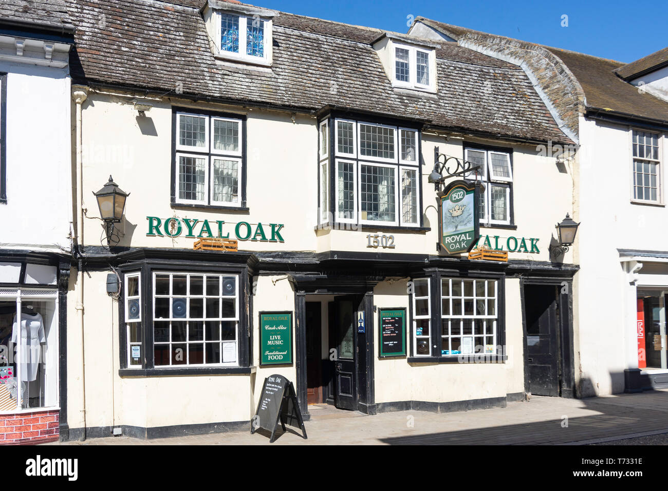 Xvi secolo Royal Oak Pub, Crown Street, St Ives, Cambridgeshire, England, Regno Unito Foto Stock