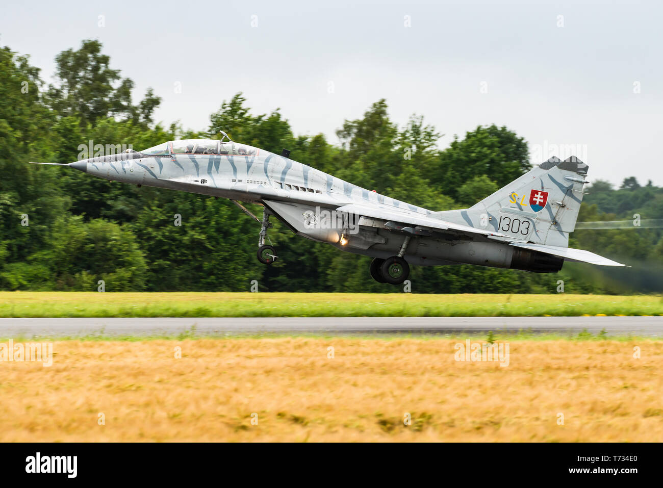Un Mikoyan MiG-29 multirole jet da combattimento dal 1° Squadrone tattico della slovacca forza dell'aria. Foto Stock