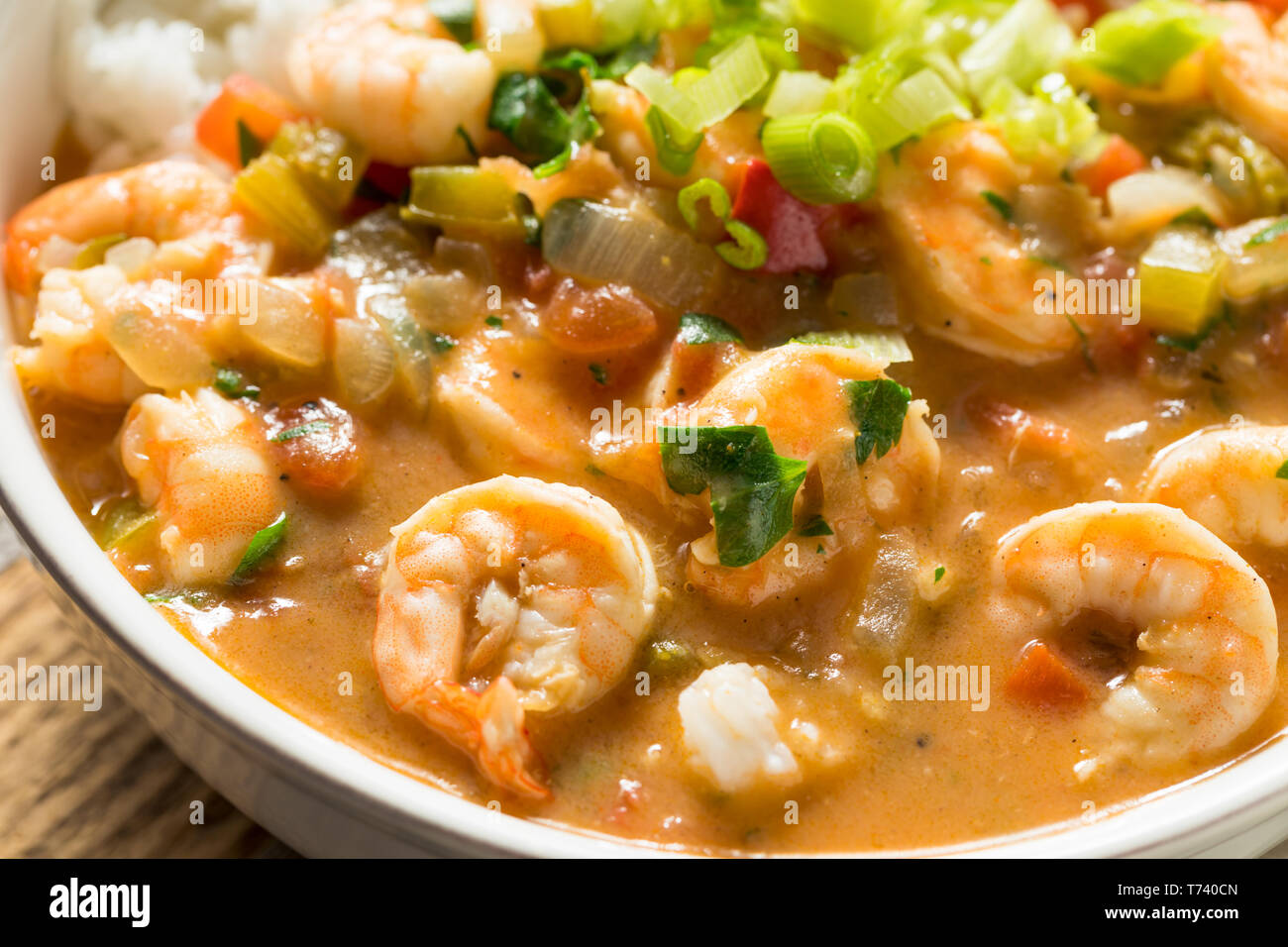 In casa piccante Cajun Etouffee di gamberetti con riso bianco Foto Stock