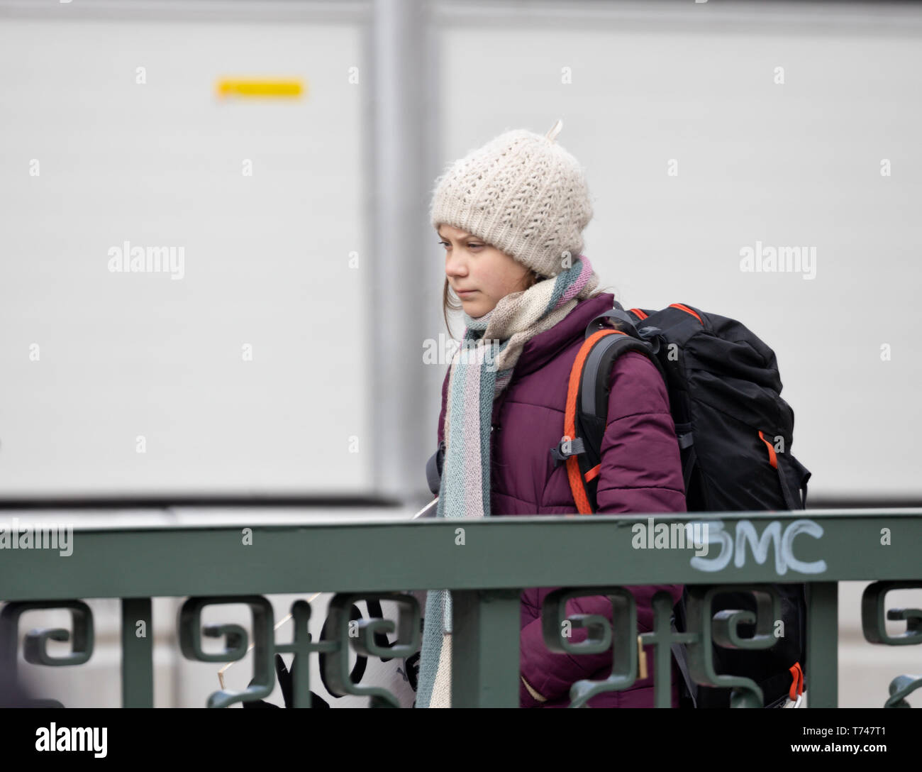 Stoccolma, Svezia. Il 3 maggio, 2019. 16-anno-vecchio clima svedese Greta attivista Thunberg dimostrando a Stoccolma il venerdì. Foto Stock