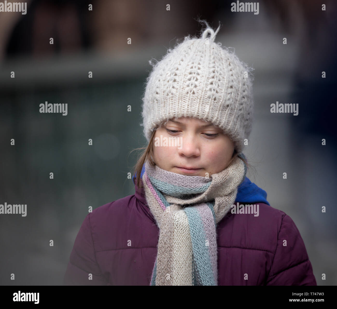 Stoccolma, Svezia. Il 3 maggio, 2019. 16-anno-vecchio clima svedese Greta attivista Thunberg dimostrando a Stoccolma il venerdì. Foto Stock