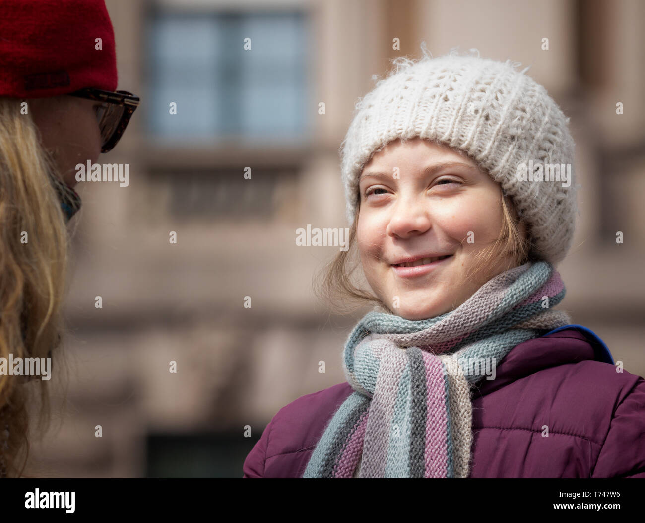 Stoccolma, Svezia. Il 3 maggio, 2019. 16-anno-vecchio clima svedese Greta attivista Thunberg dimostrando a Stoccolma il venerdì. Foto Stock