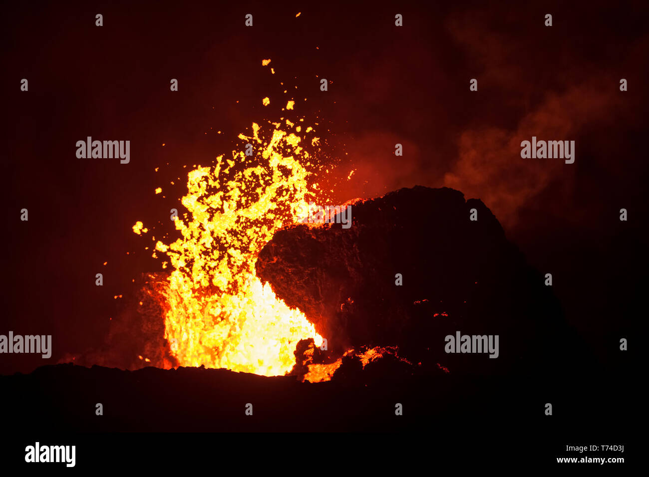 Gli spruzzi di goccioline di cono, vulcano Kilauea, maggio 2018 eruzione, Est Zona di rift, Leilani Estates suddivisione Foto Stock