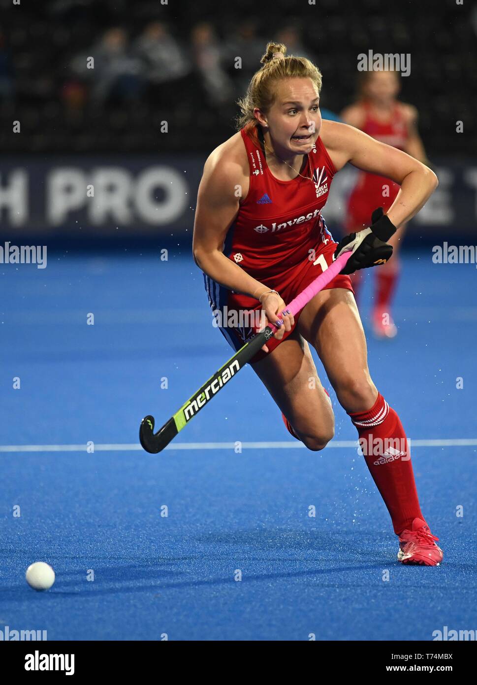 Londra, Regno Unito. Il 3 maggio, 2019. Emily Defroand (Gran Bretagna). Gran Bretagna v Cina. Womens hockey. FIH Pro League. Lee Valley Hockey e il Centro Tennis. Londra, Regno Unito. 03 Maggio, 2019. Credito: Sport In immagini/Alamy Live News Foto Stock