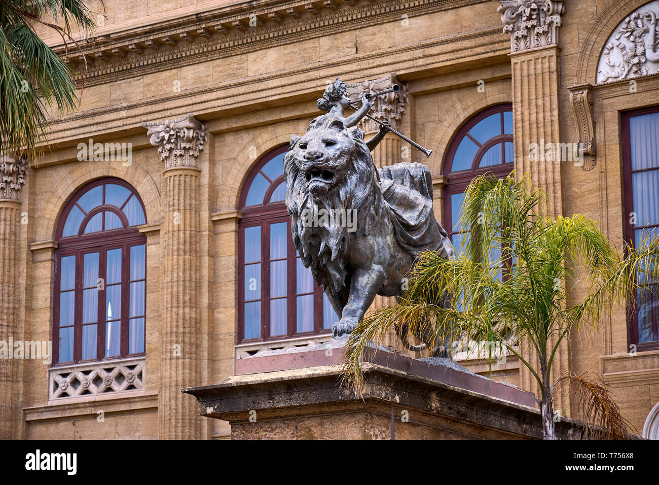 Teatro massimo Vittorio Emanuele a Palermo in Sicilia in Italia Foto Stock