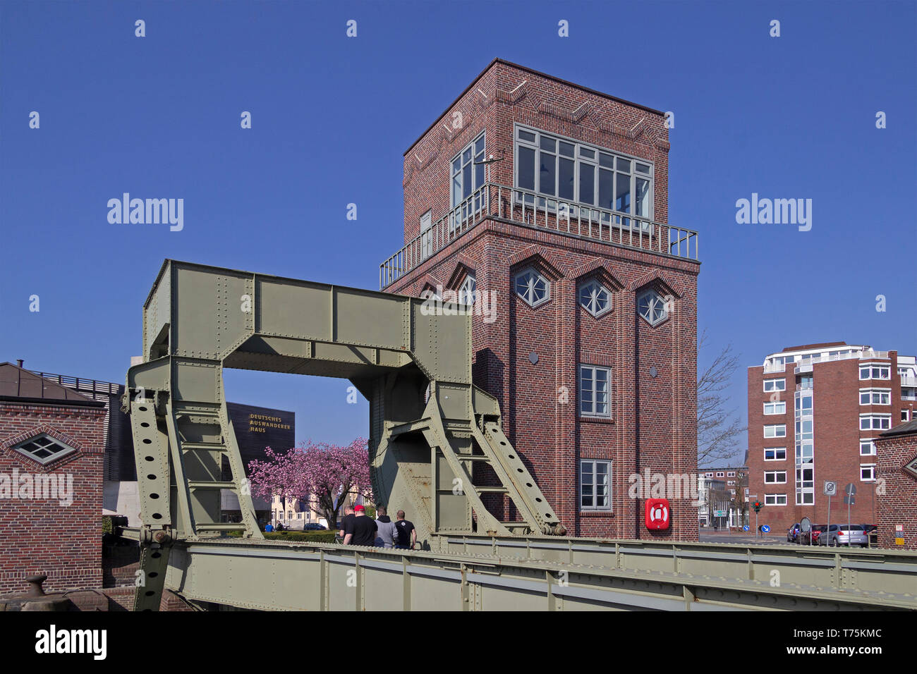 Contrappeso ponte tra il Porto Vecchio e Porto Nuovo, Bremerhaven, Brema, Germania Foto Stock