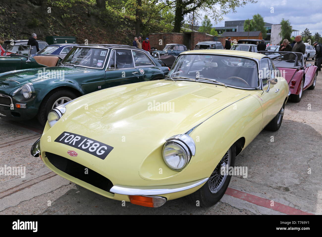 Jaguar E-Type S2 Coupe (1968), British Marques giorno, 28 aprile 2019, Brooklands Museum, Weybridge, Surrey, Inghilterra, Gran Bretagna, Regno Unito, Europa Foto Stock