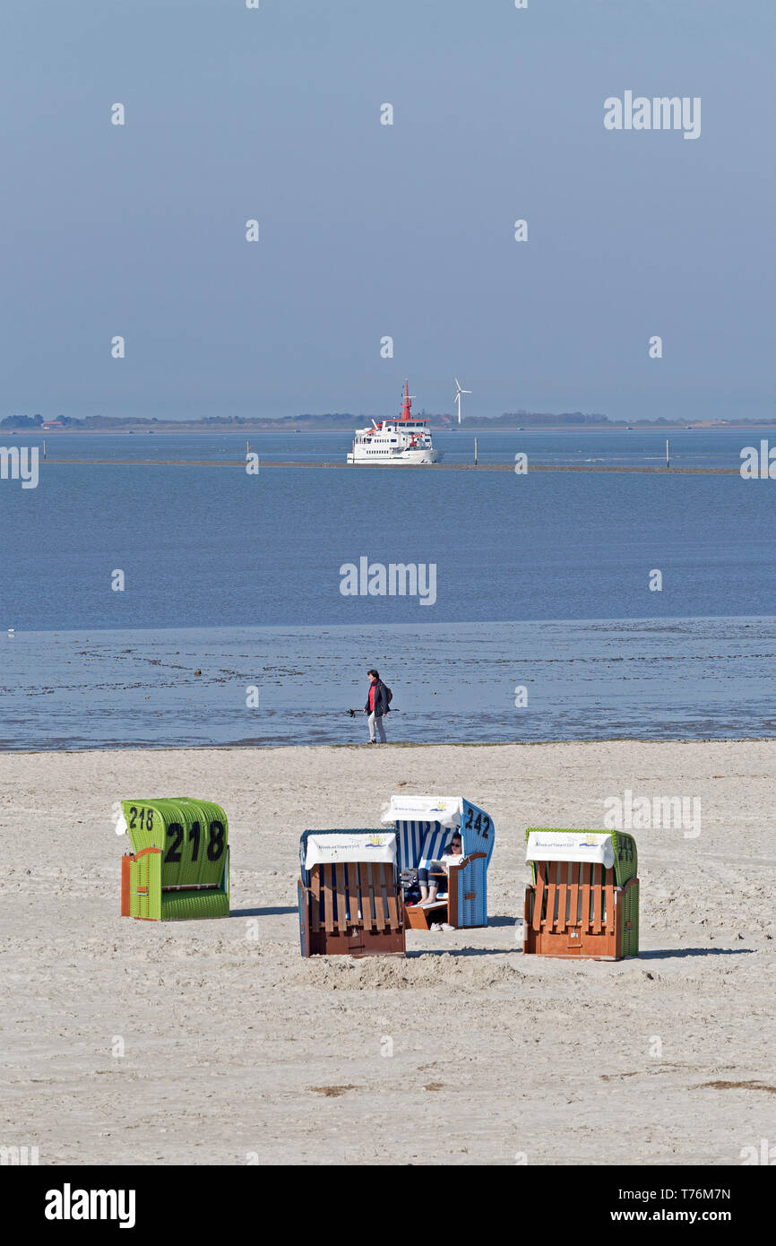 Spiaggia, arrivando con il traghetto, Neuharlingersiel, East Friesland, Bassa Sassonia, Germania Foto Stock