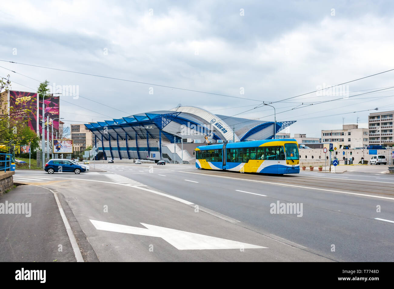 KOSICE, Slovacchia - 29 Aprile 2019: vista laterale di acciaio Arena - Ice Hockey Stadium dove internazionale IIHF Hockey su ghiaccio nel Campionato del Mondo 2019 sarà egli Foto Stock