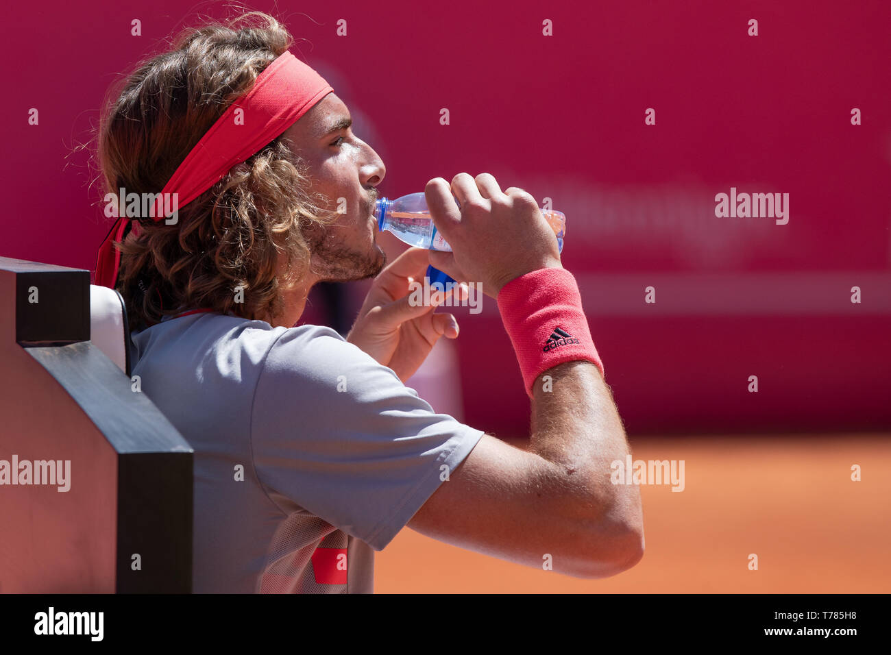 Stefanos Tsitsipas (GRE) al Millennium Estoril Open 2019, Portogallo, 4 maggio 2019 Foto Stock