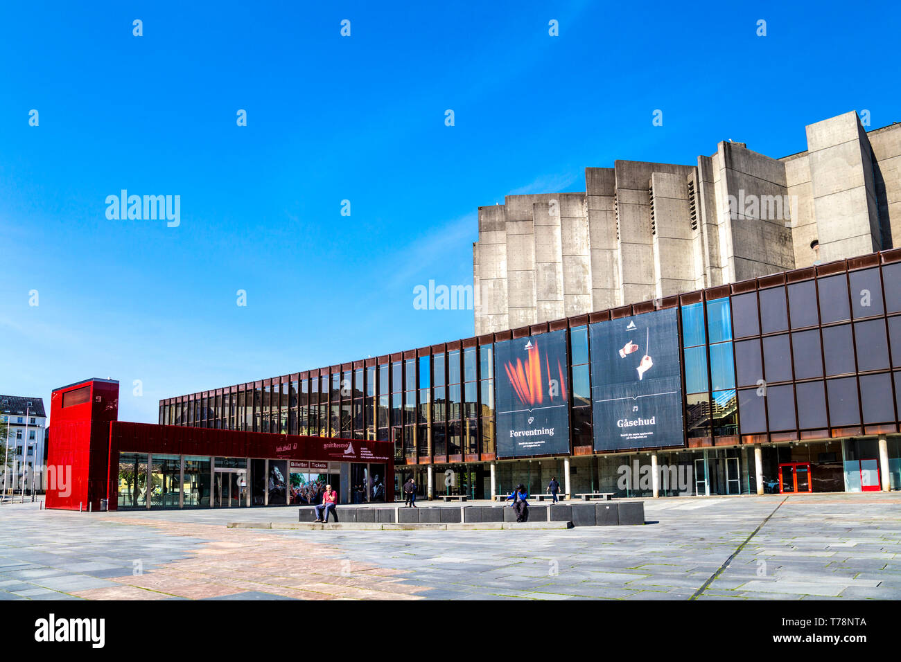 Esterno del alla Sala Grieg, Edvard Griegs' Square, Bergen, Norvegia Foto Stock