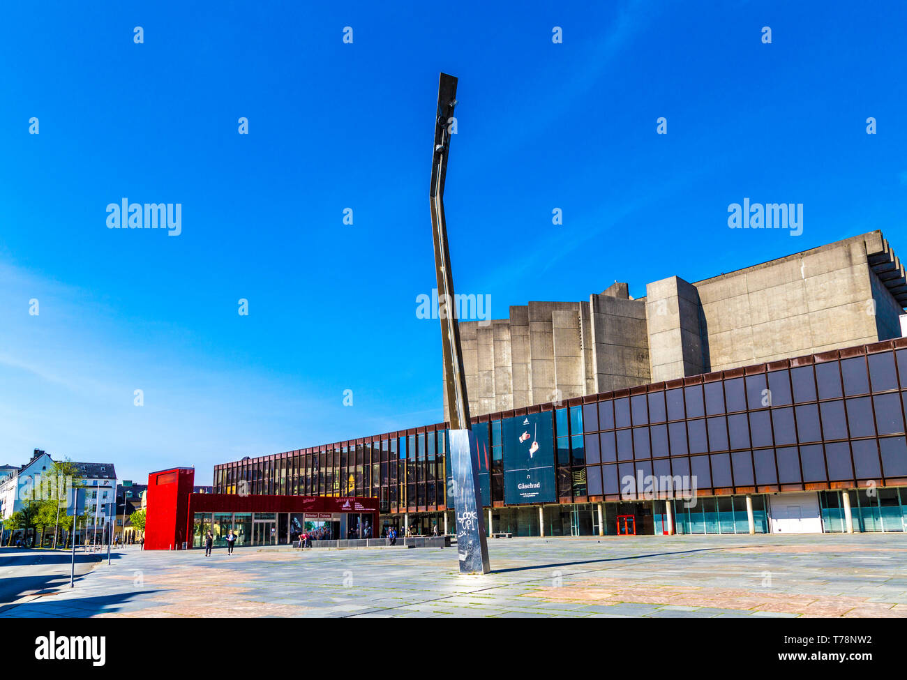 Esterno del alla Sala Grieg, Edvard Griegs' Square, Bergen, Norvegia Foto Stock