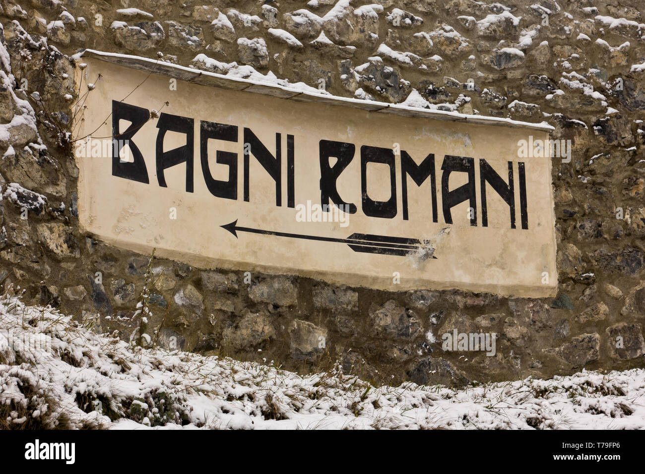 Bormio Terme, stabilimento " Bagni Vecchi': cartello "Bagni Romani' [ita] Bormio, Spa, Bagni termali " Bagni Vecchi': un segno "Bagni Romani". Foto Stock