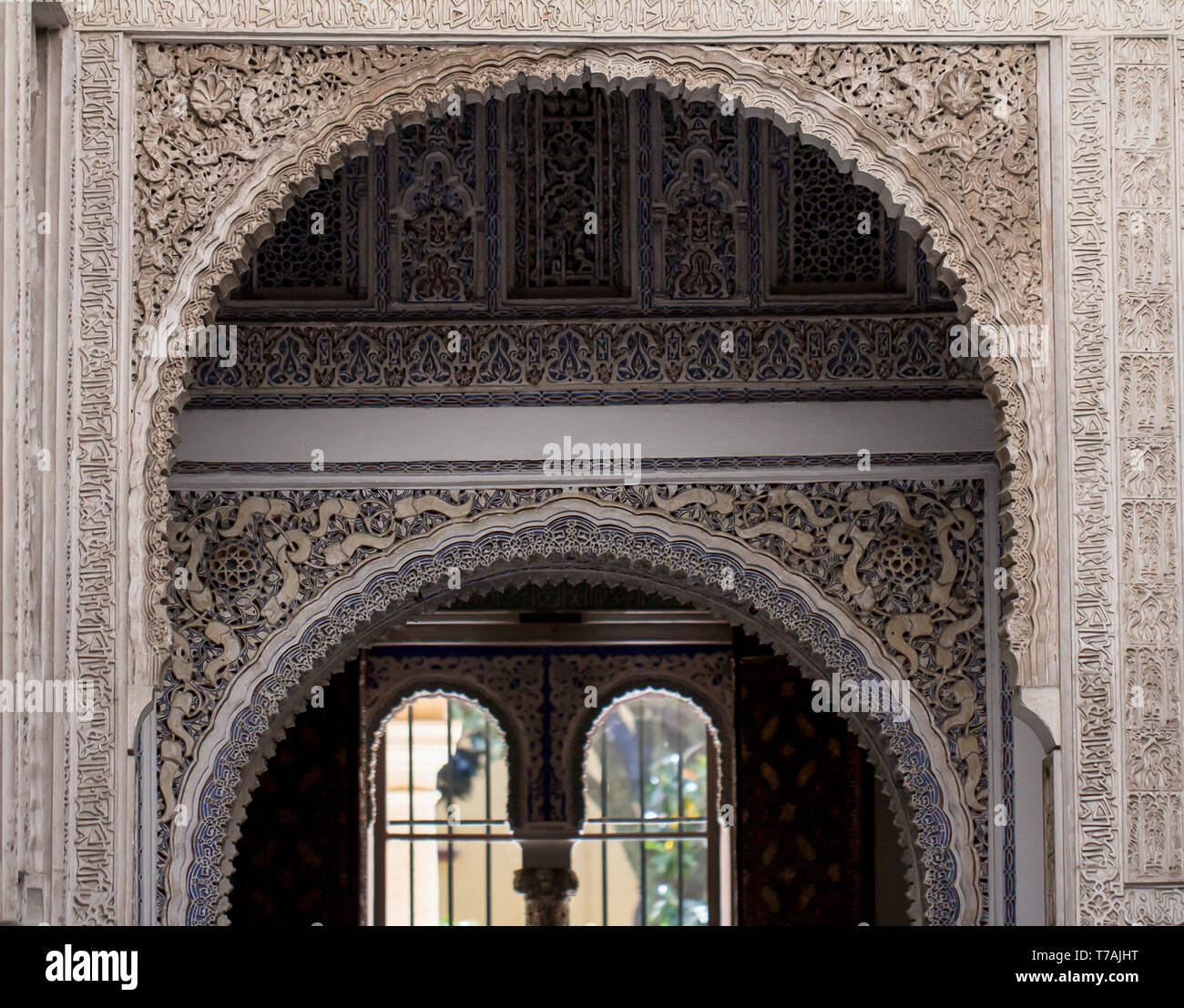 Primo piano della parete ornata in Alhambra Palace Foto Stock