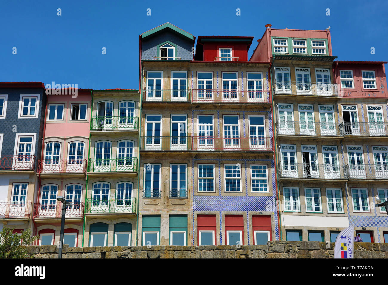 Edifici tradizionali e case a Porto, Portogallo Foto Stock