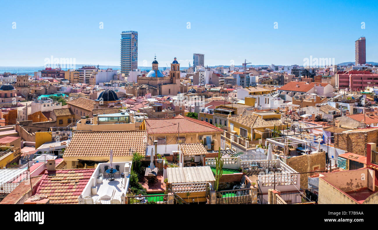 Vista de Alicante desde el Barrio de Santa Cruz. Comunidad Valenciana. España Foto Stock