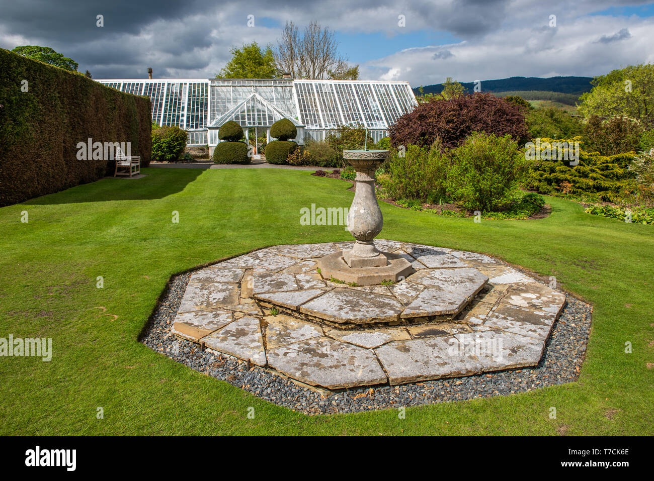 All'interno del giardino murato a Kailzie vicino a Peebles nella Valle di Tweeed Scozia Scotland Foto Stock