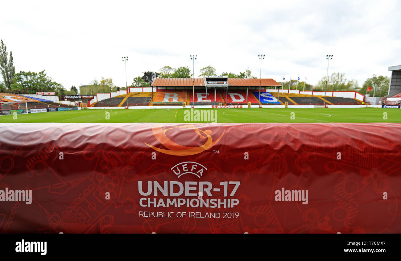 Una vista della Tolka Park davanti al 2019 Campionato Europeo UEFA Under 17 corrispondono a Tolka Park, Dublin. Foto Stock