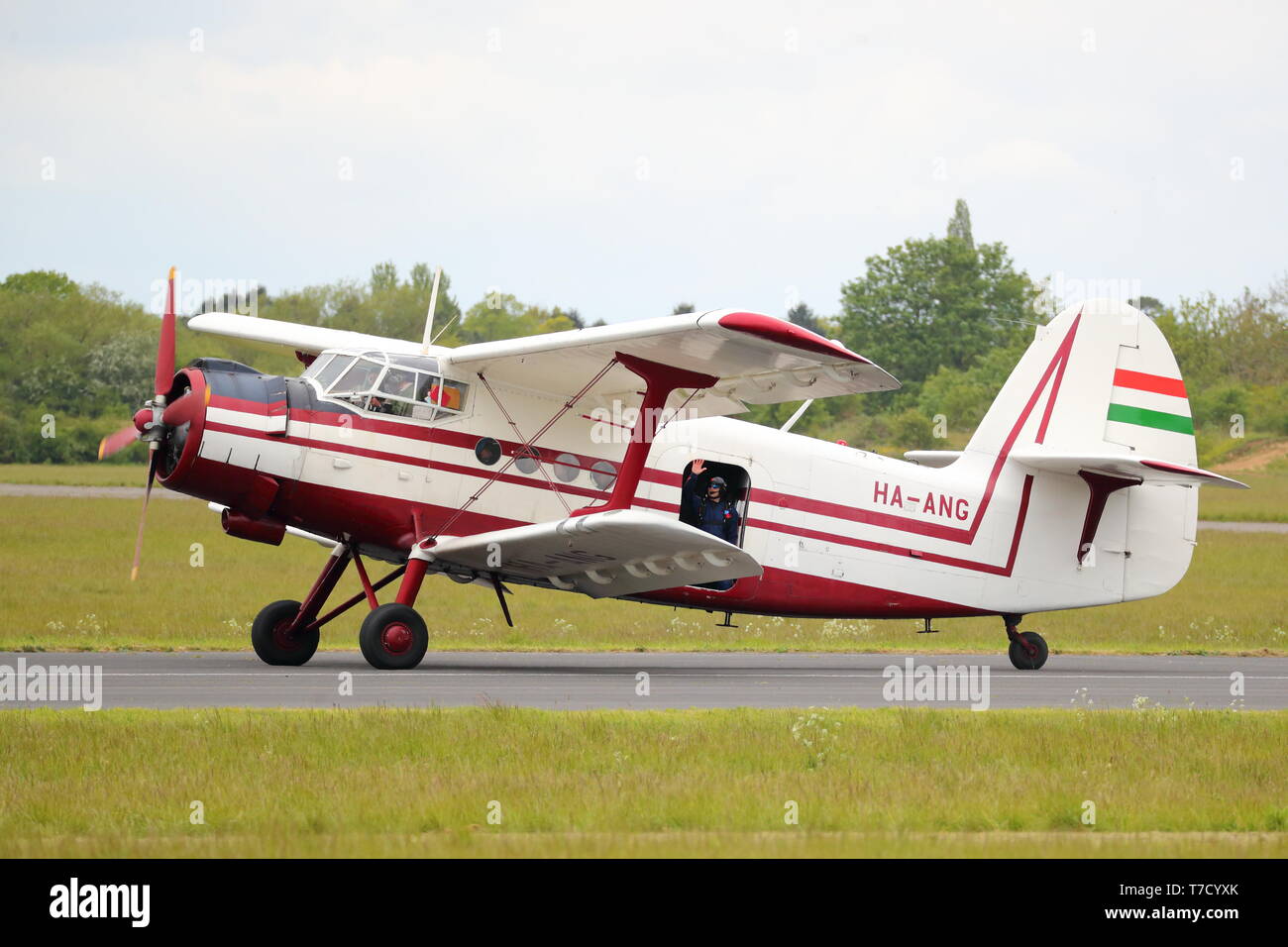 Antonov An-2 paracadutisti di portante per la loro visualizzazione a Abingdon Aria & Country Show 2019, Abingdon, Regno Unito Foto Stock