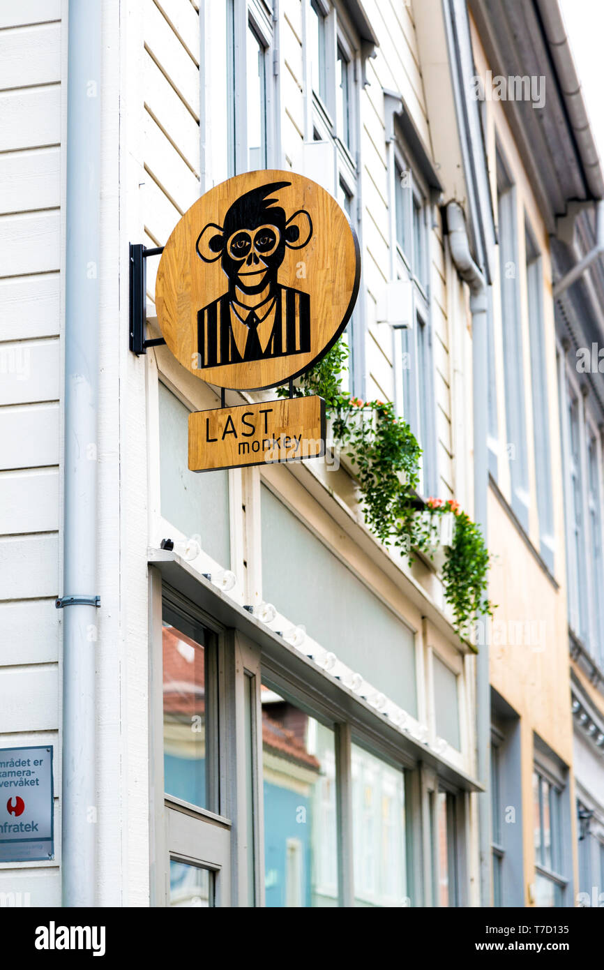 Segno per ultimo Monkey Cocktail Bar a Bergen, Norvegia Foto Stock