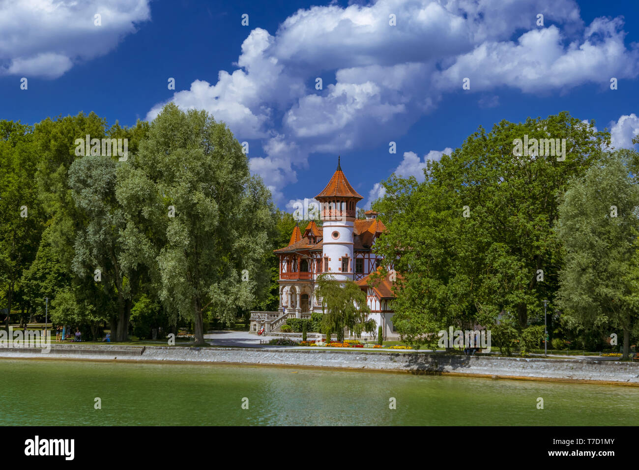 Piccolo castello in Herrsching a Ammersee, Lago Ammer, Baviera, Germania Foto Stock