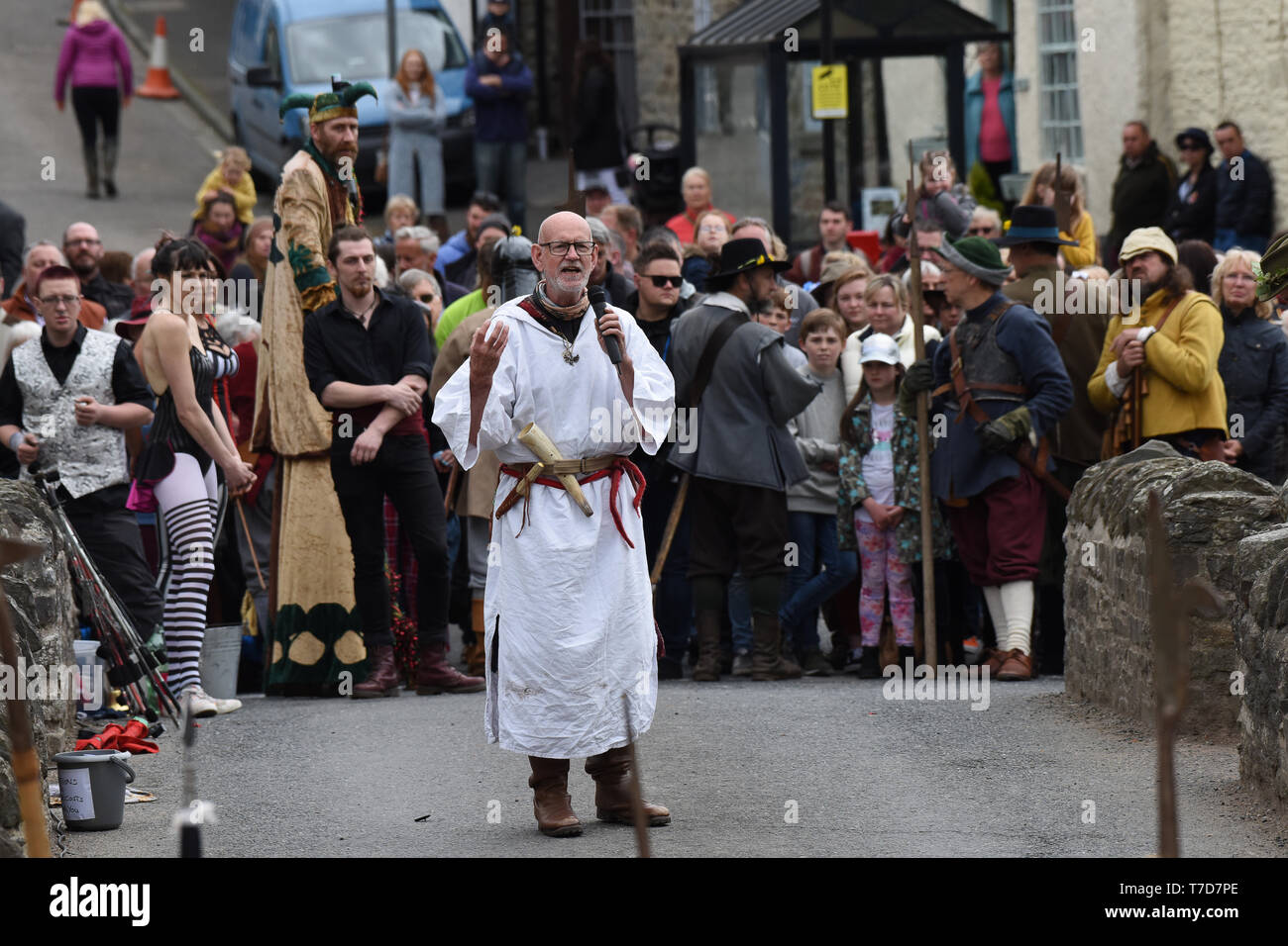 Druid man al Green Man festival di Clun, Shropshire, Inghilterra, Regno Unito 2019 Foto Stock