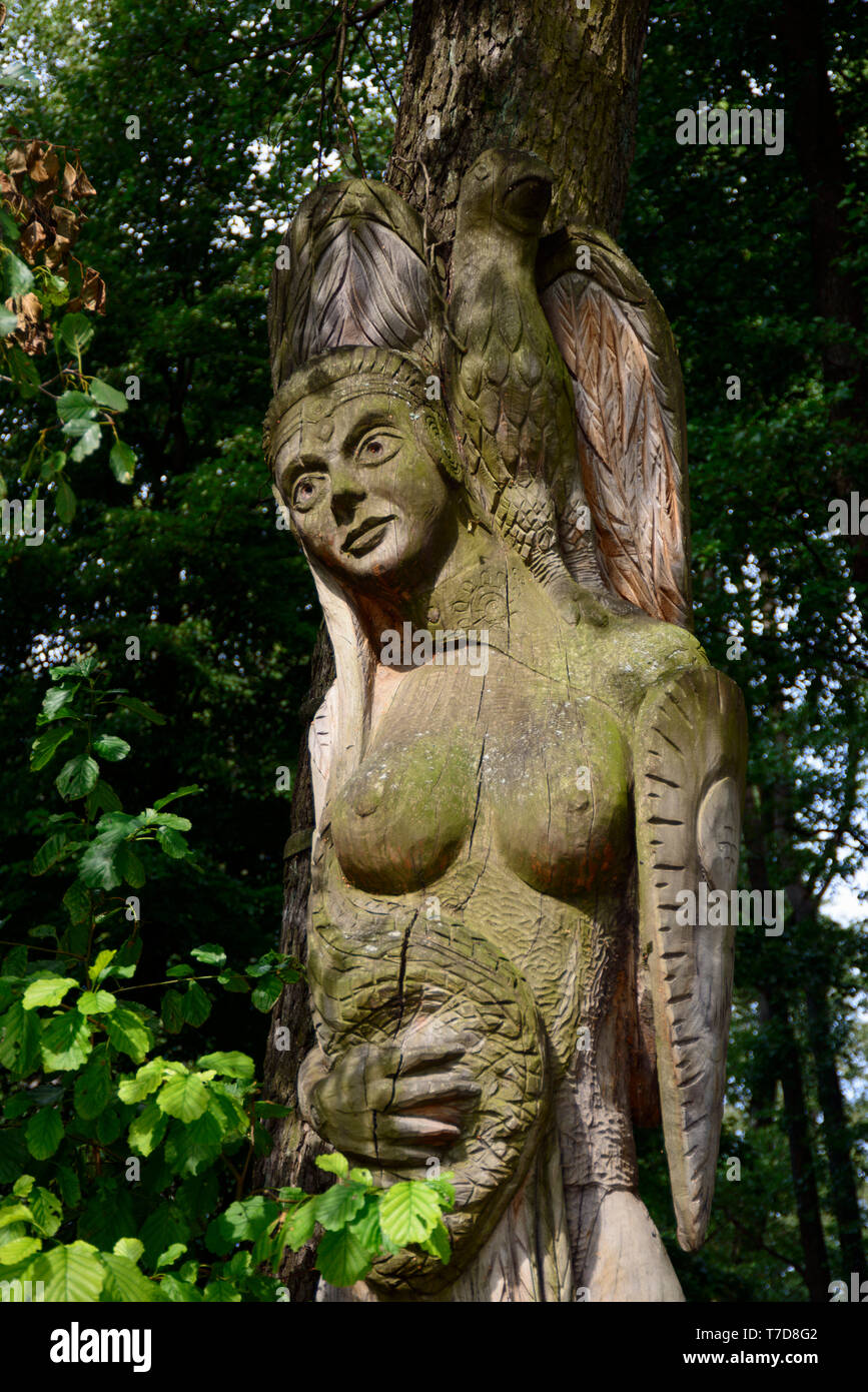 Figura in legno, Galindia, Lago Beldany, Iznota, Ruciane-Nida, Warmia Masuria - Polonia Foto Stock