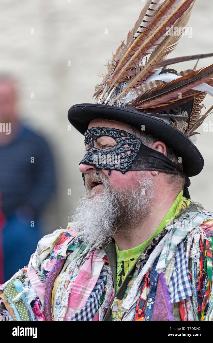 Il Green Man Festival 2019, tenutasi nel villaggio di Clun inn Shropshire in Inghilterra. La festa ha origini pagane relative al mutare delle stagioni. Foto Stock