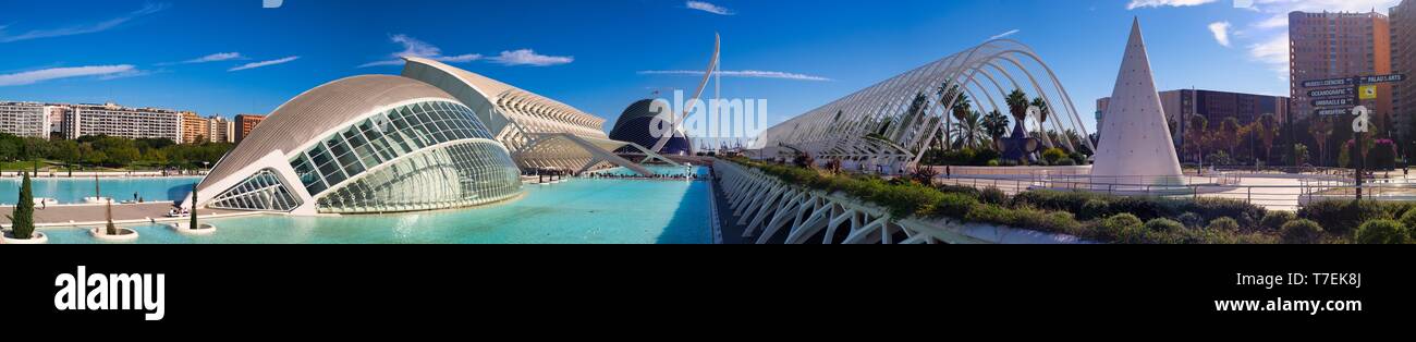 Vista panoramica della Città delle Arti e delle Scienze, Santiago Calatrava architetto, Valencia, Spagna Foto Stock