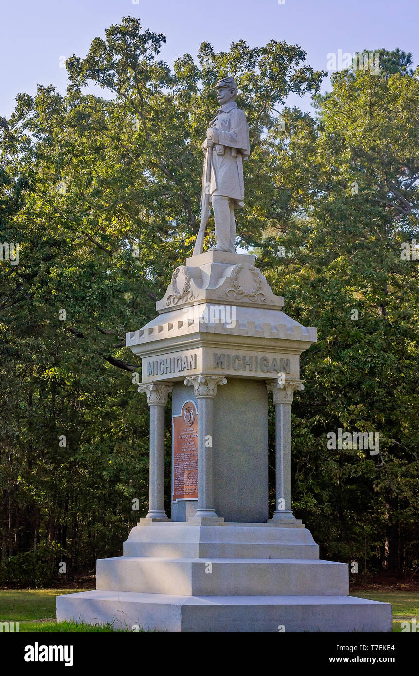 Un monumento del Michigan è eretto a Sciloh National Military Park, Sett. 21, 2016 in Silo, Tennessee. Il parco commemora la battaglia di Shiloh. Foto Stock