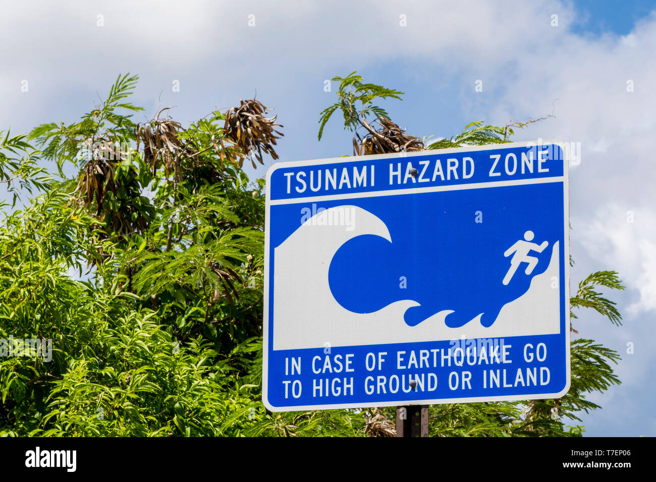 Allarme Tsunami segno di evacuazione, Sandy Point National Wildlife Refuge, St. Croix, Isole Vergini americane. Foto Stock