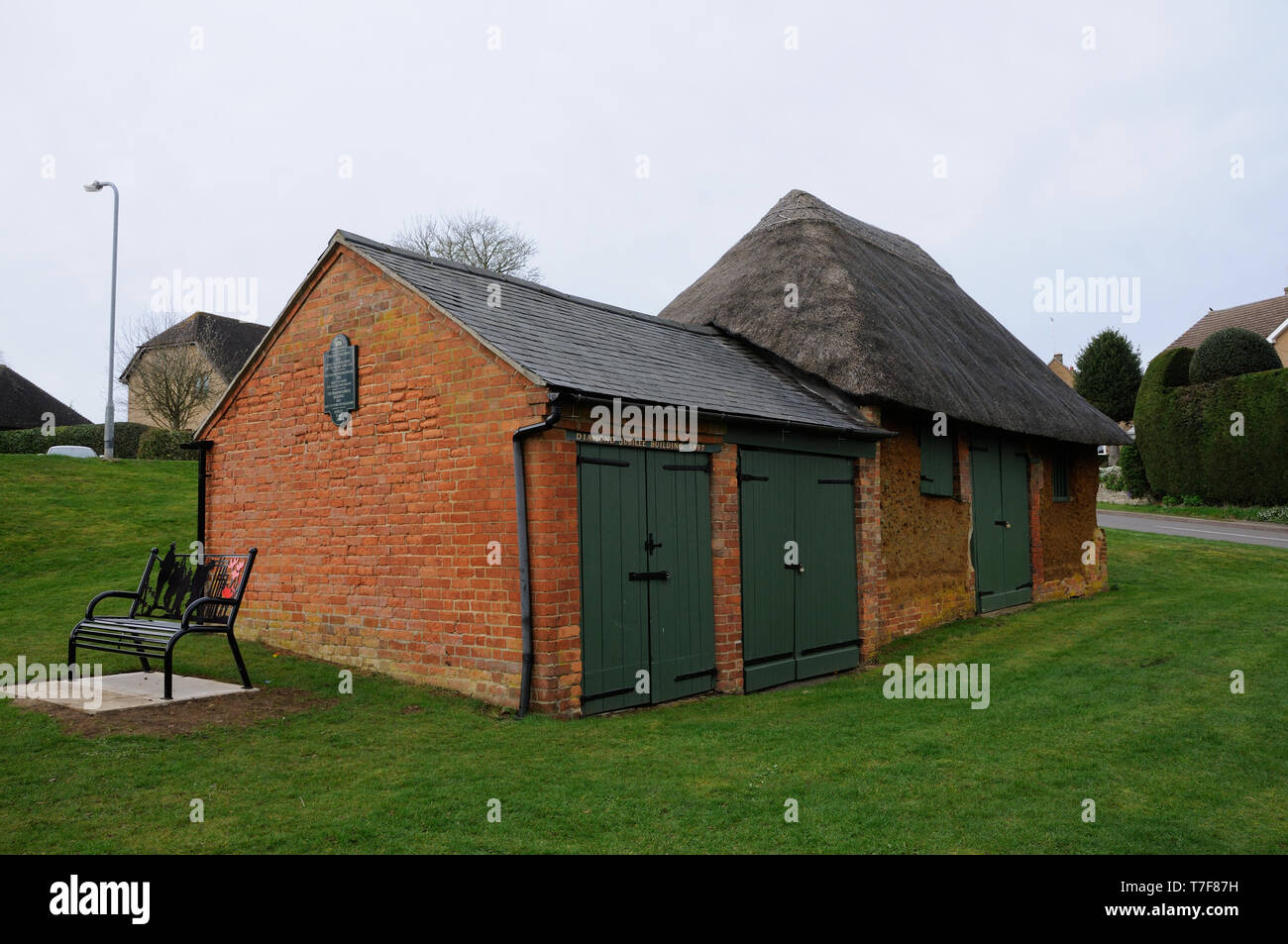 Il Giubileo di diamante dell'edificio, il vecchio fienile di carbone e il vecchio motore Fire House, Guilsborough, Northamptonshire Foto Stock