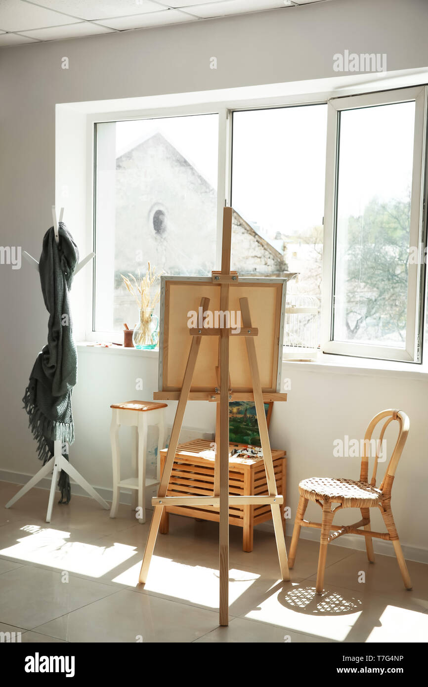 Interno di studio dell'artista Foto Stock