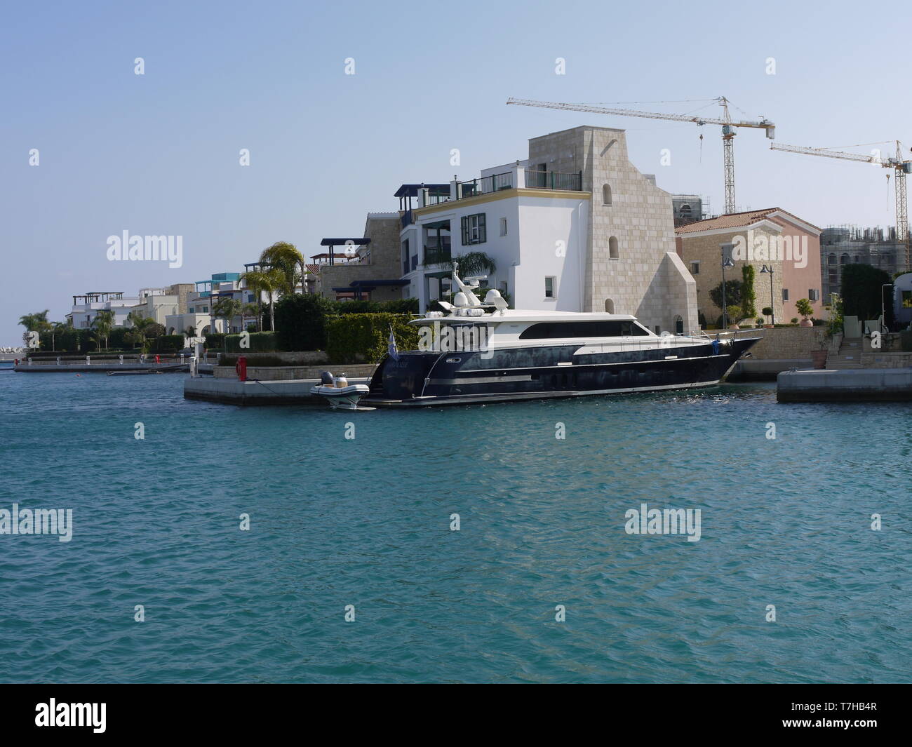 Marina di Limassol a Cipro accoglie gli investitori ricchi dal Medio Oriente e Russia Foto Stock