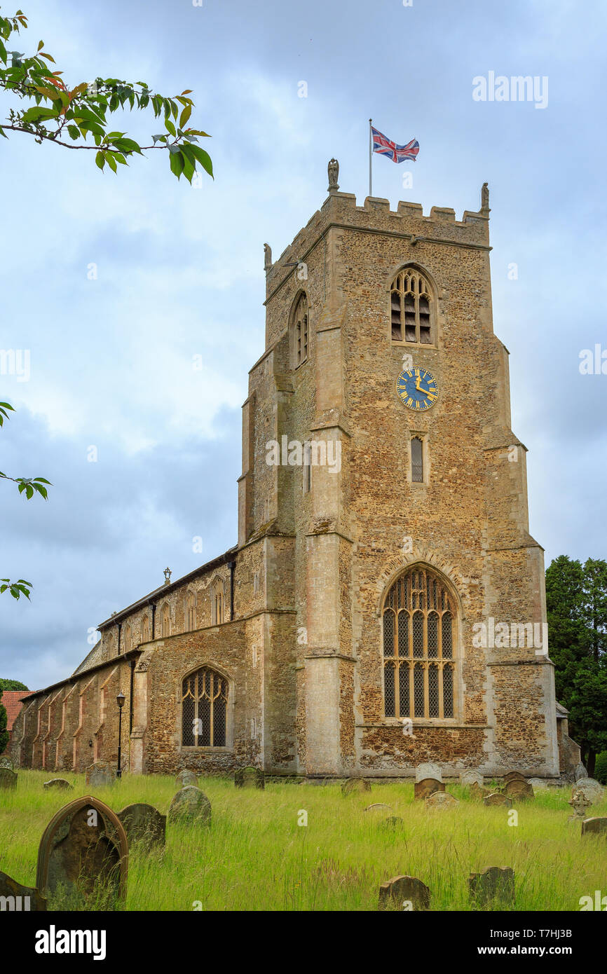 Dersingham, Norfolk, Regno Unito, 17 Giugno 2016: St Nicholas Chiesa Anglicana. Foto Stock