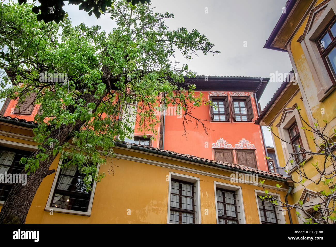 La splendida architettura della Città Vecchia di Plovdiv, che nel 2019 divenne la capitale della cultura in Europa. Foto Stock