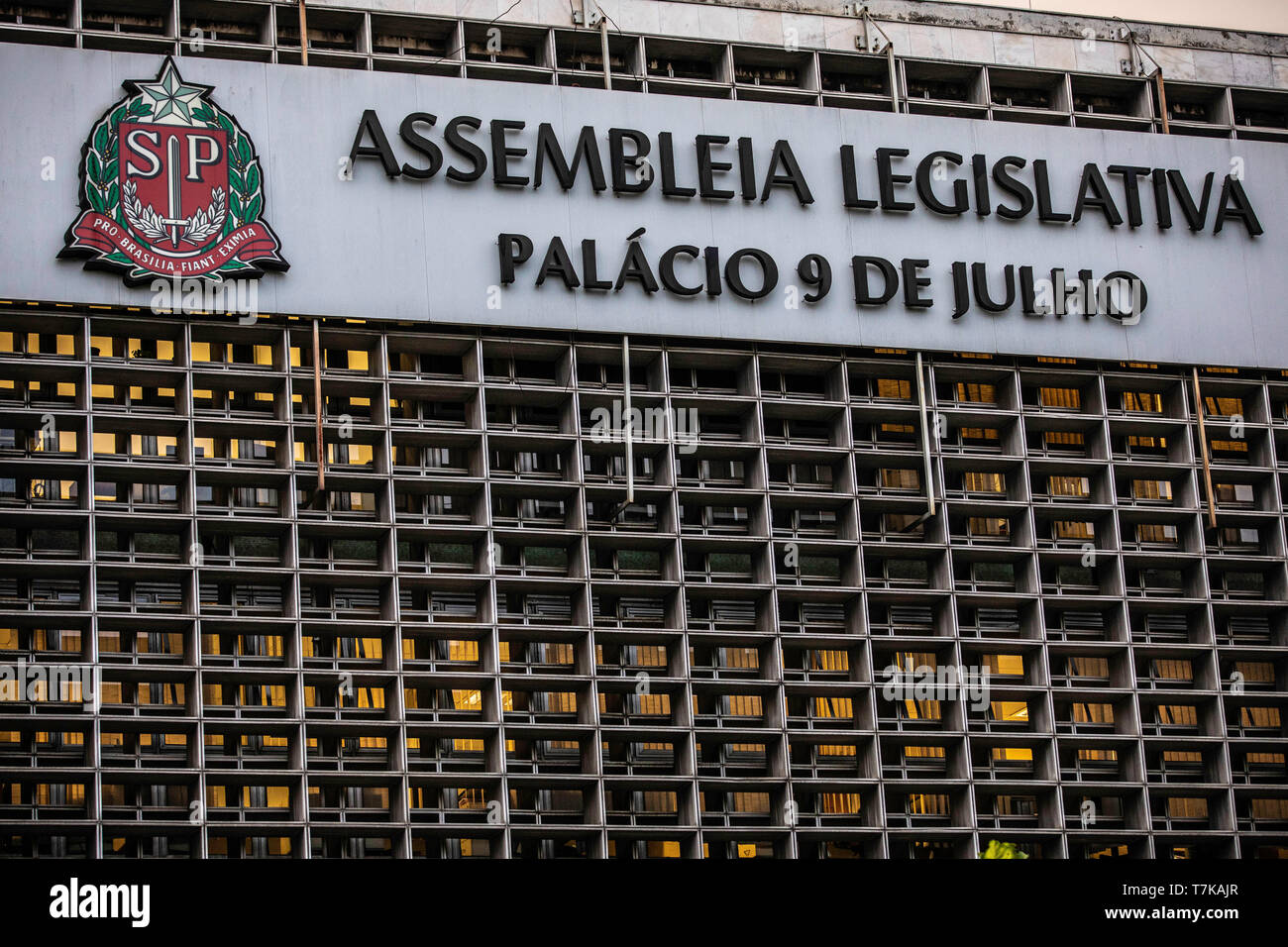 SÃO PAULO, SP - 07.05.2019: SESSÃO ALESP - facciata principale dell'Assemblea Legislativa di São Paulo, nella zona sud della città, nel pomeriggio di questo martedì (01). PL 001, che tratta con la privatizzazione delle imprese pubbliche è ancora all'ordine del giorno. (Foto: Bruno Rocha/Fotoarena) Foto Stock