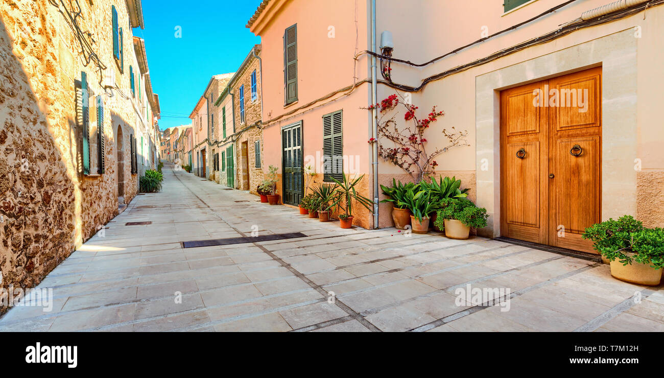 Alcudia Village Street Mallorca Spagna Spain Foto Stock