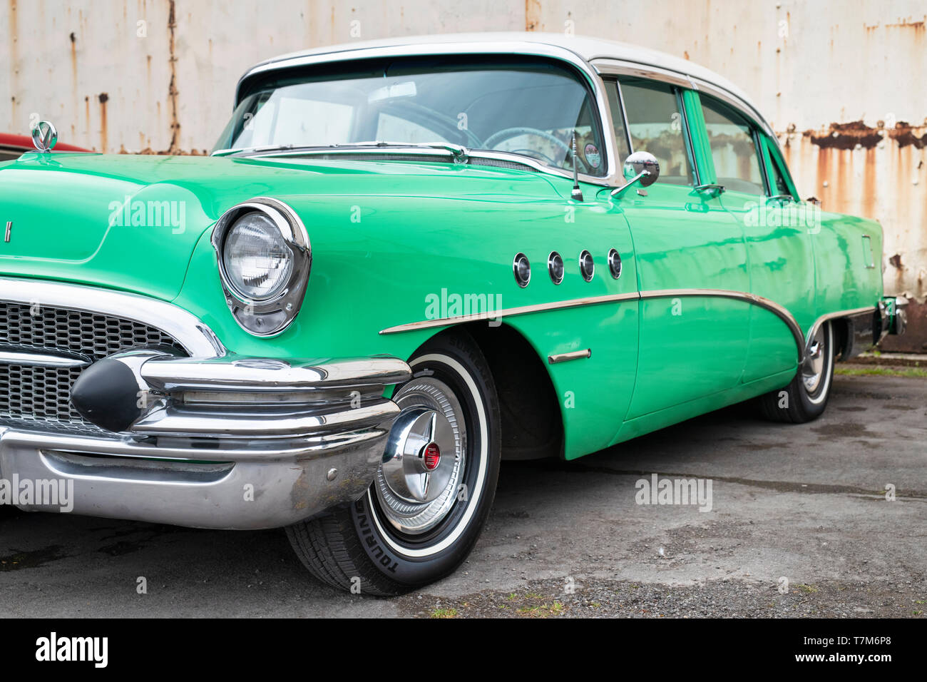 1955 Buick Roadmaster a Bicester Heritage Centre 'Drive giorno'. Bicester, Oxfordshire, Inghilterra Foto Stock